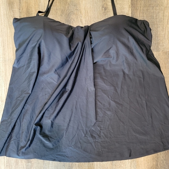 Daci Black Halter Dress - Picture 12 of 16